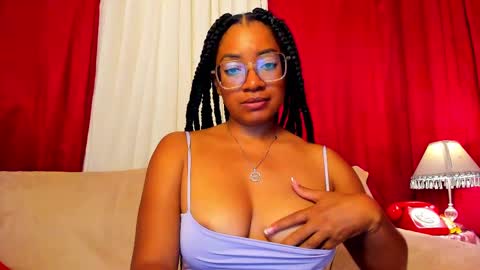 Snapshot of romantic_stargirl chatting on October 2025 01:25:01 AM Is A Belle online show from October 2025 01:25:01 AM