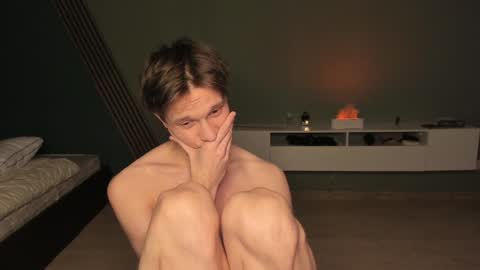 Snapshot of romeo_mercy chatting on December 2024 11:45:02 AM Romeo online show from December 2024 11:45:02 AM