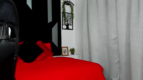 Romeo Ricci online show from November 2025 12:27:02 PM