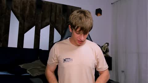 Romeo Ricci online show from January 2026 05:43:02 AM