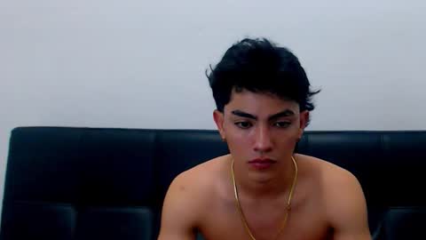 Romeo online show from November 2025 07:15:01 PM