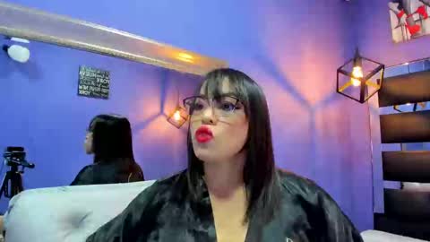 Romi  online show from October 2025 02:23:01 AM