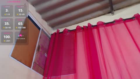 Romina Fiore  online show from November 2025 11:16:01 PM