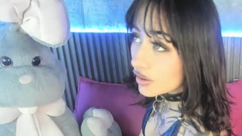 Rominna online show from February 2025 07:07:01 PM