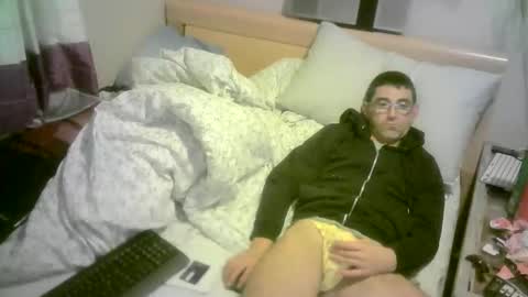 Snapshot of romson998181 chatting on November 2025 10:01:02 PM romson998181 online show from November 2025 10:01:02 PM