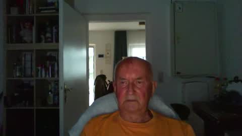 Snapshot of ron70zig chatting on September 2025 05:09:02 AM ron70zig online show from September 2025 05:09:02 AM