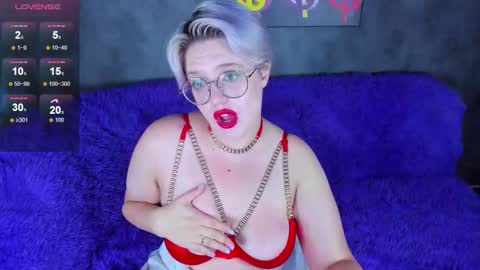 Roni3 online show from September 2025 09:52:01 AM