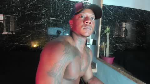 Snapshot of ronnie_777 chatting on December 2024 05:15:02 PM Ronnie 777 online show from December 2024 05:15:02 PM