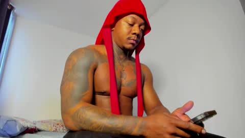 Snapshot of ronnie_777 chatting on October 2025 01:18:01 PM Ronnie 777 online show from October 2025 01:18:01 PM