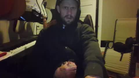 Snapshot of ronniejohnston13 chatting on April 2026 03:26:01 AM ronniejohnston13 online show from April 2026 03:26:01 AM