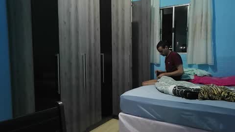 ronny online show from December 2025 12:49:02 AM