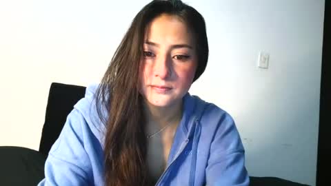 Snapshot of roosmery_ chatting on July 2026 01:18:02 PM roosmery_ online show from July 2026 01:18:02 PM