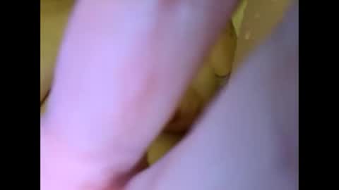 Snapshot of roozzzof chatting on September 2025 04:32:02 PM rooz online show from September 2025 04:32:02 PM