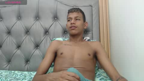 RORY CASTRO online show from November 2025 07:39:02 PM