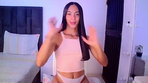 Snapshot of rosalindasexy chatting on December 2024 03:00:02 AM Rosalinda online show from December 2024 03:00:02 AM
