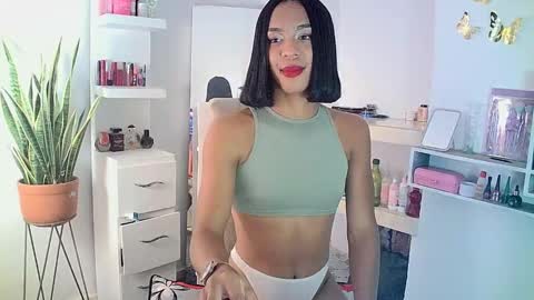 Snapshot of rosalindasexy chatting on March 2025 06:59:02 AM Rosalinda online show from March 2025 06:59:02 AM