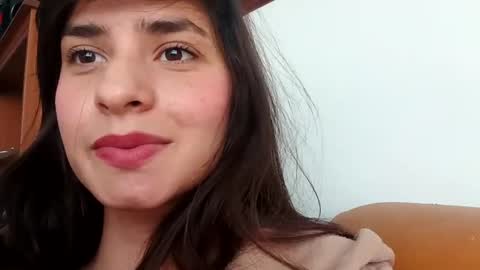 rosasvioletas online show from October 2025 05:43:01 PM