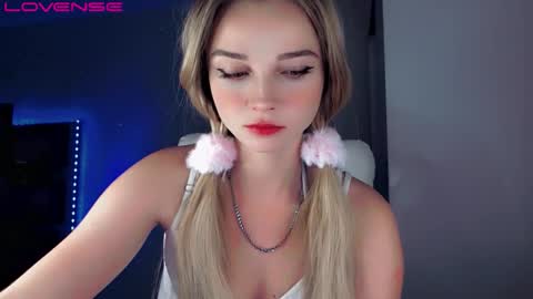 rose__luck online show from October 2025 04:57:02 PM