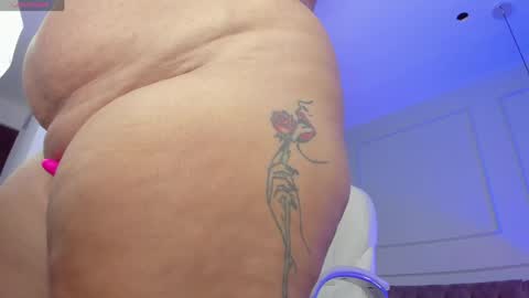 rose__monroe online show from April 2026 08:20:01 PM
