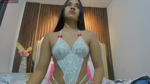Snapshot of rose_coquette chatting on September 2025 11:22:02 AM rose coquette online show from September 2025 11:22:02 AM