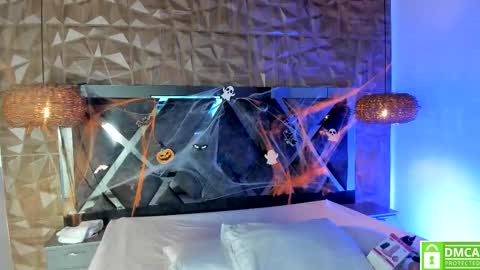 Rose online show from November 2025 04:22:02 AM