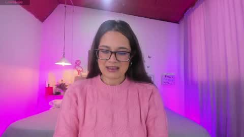 Snapshot of rose_thompson1 chatting on April 2026 01:35:01 PM Rose online show from April 2026 01:35:01 PM