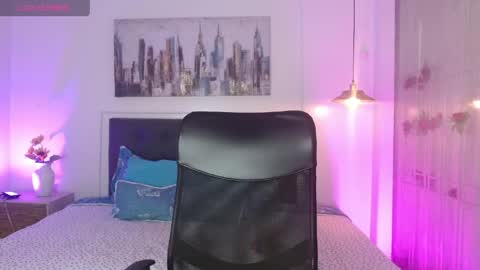 Snapshot of rose_thompson1 chatting on May 2026 01:49:02 PM Rose online show from May 2026 01:49:02 PM