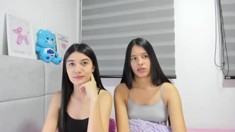 Rose y Miah online show from March 2026 02:27:02 AM