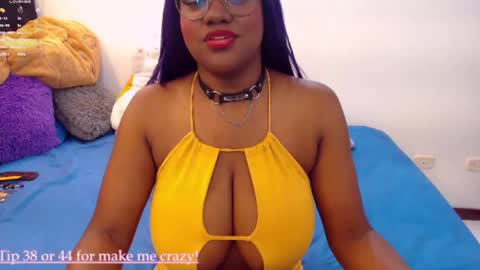 Your girl Rose  6k of followers online show from December 2024 04:42:01 PM