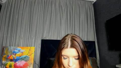 Snapshot of roseblanche2k chatting on January 2025 02:37:01 AM Florin online show from January 2025 02:37:01 AM