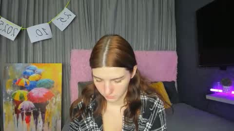 Snapshot of roseblanche2k chatting on October 2025 10:32:02 PM Florin online show from October 2025 10:32:02 PM