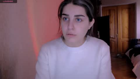 Snapshot of roselina_ chatting on December 2024 12:38:01 PM Rose online show from December 2024 12:38:01 PM