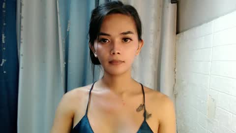 Snapshot of rosella_xx chatting on January 2025 08:31:02 PM TONETH online show from January 2025 08:31:02 PM