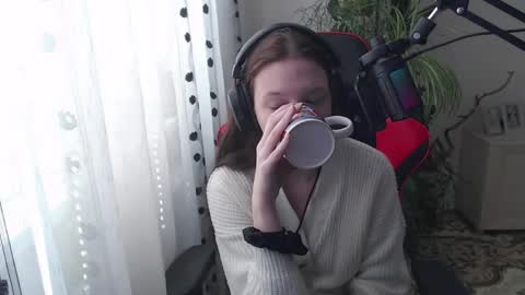 Lina online show from April 2026 09:06:01 AM