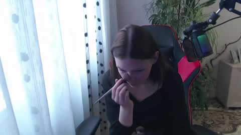 Lina online show from April 2026 10:32:02 AM