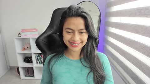 Nat online show from November 2025 02:41:01 PM