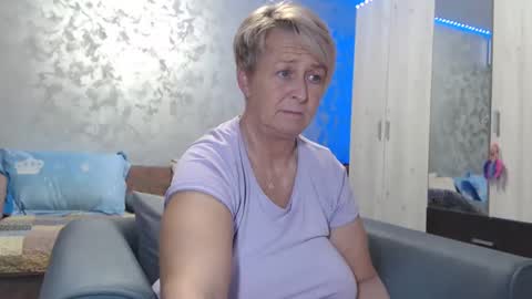 Lovepinklilly online show from December 2024 04:29:02 PM