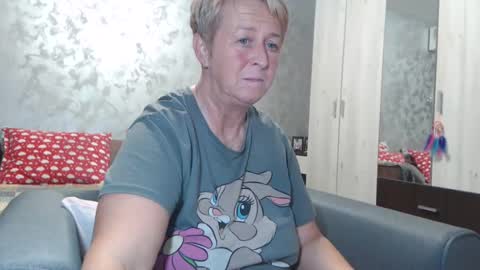 Lovepinklilly online show from December 2024 05:26:02 PM