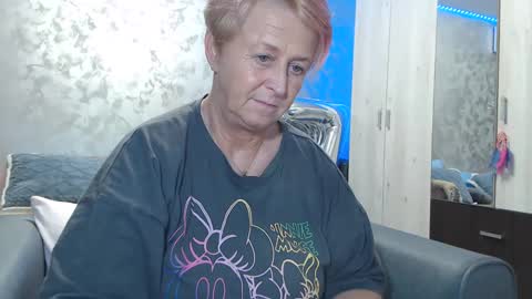 Lovepinklilly online show from January 2025 06:14:01 PM