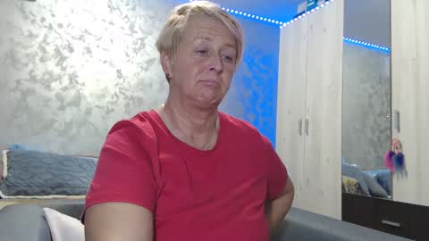 Lovepinklilly online show from January 2025 06:36:02 PM