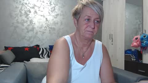 Lovepinklilly online show from January 2026 06:13:02 PM