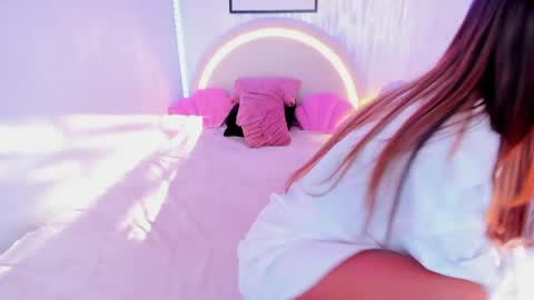 Nataly online show from April 2026 05:01:02 AM