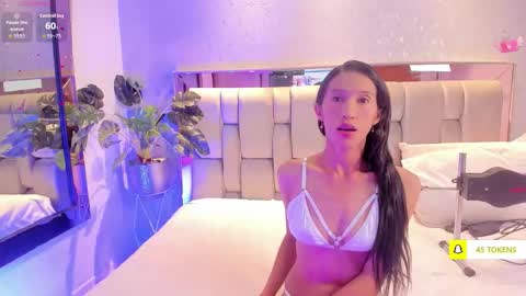 Rose online show from October 2025 05:13:01 AM