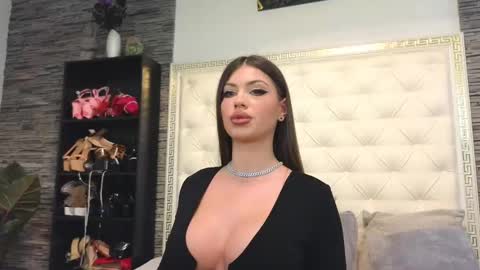 Gabriela online show from February 2025 07:06:02 AM