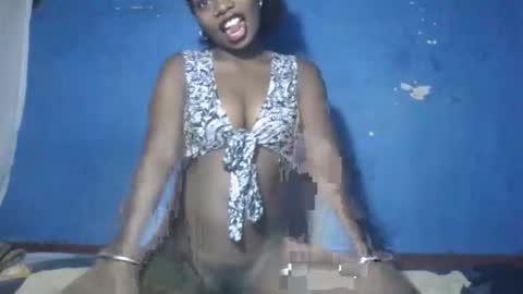 Roseyaa online show from November 2025 04:19:02 PM