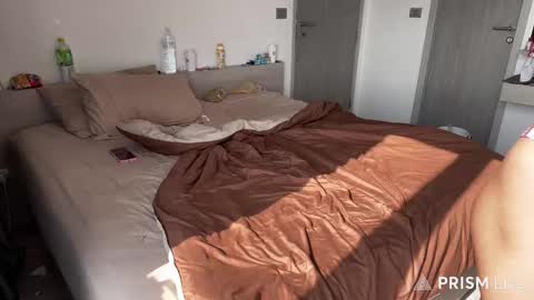 Roshelle online show from March 2026 08:44:02 AM