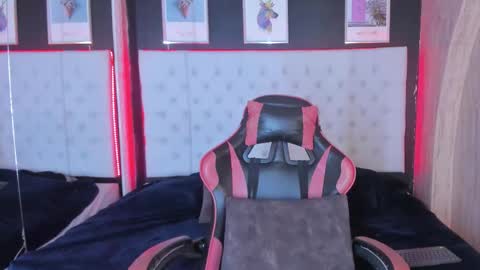 rosi_cooper online show from January 2026 05:27:02 PM