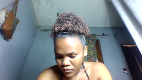 rosia22 online show from October 2025 03:24:02 AM