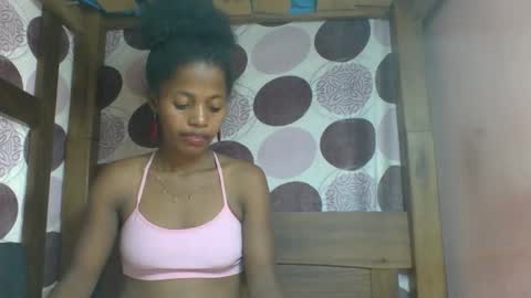 Snapshot of rosiahot1 chatting on February 2025 10:39:01 PM rosia online show from February 2025 10:39:01 PM