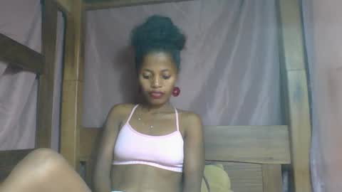 Snapshot of rosiahot1 chatting on February 2025 04:09:02 AM rosia online show from February 2025 04:09:02 AM